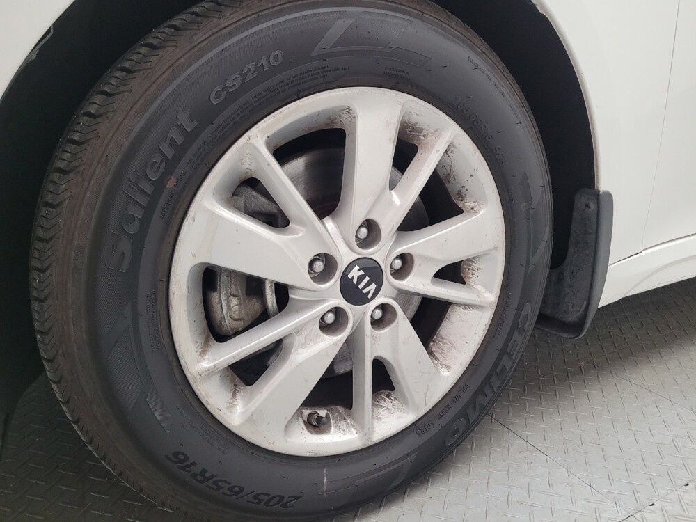 2016 Kia Optima in Montclair, CA 91763 - 18094269 31