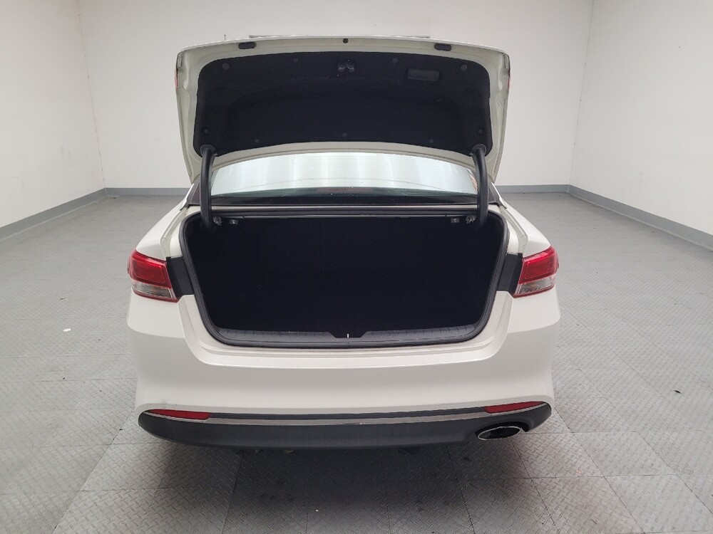 2016 Kia Optima in Montclair, CA 91763 - 18094269 29