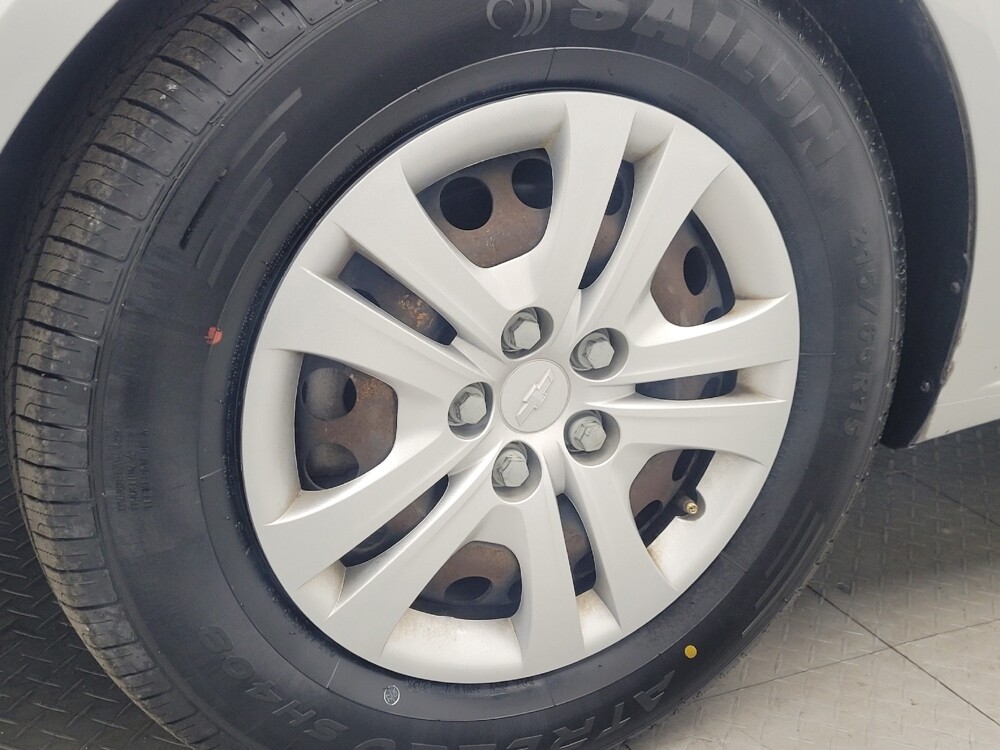 2020 Chevrolet Sonic in Memphis, TN 38115 - 18094276 31