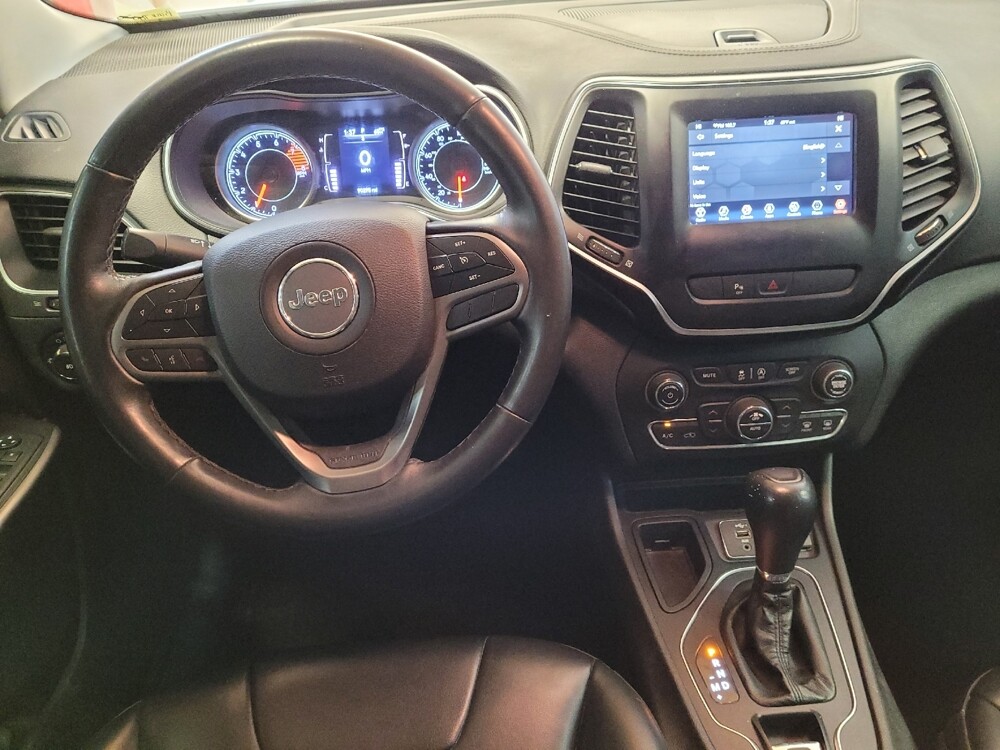 2019 Jeep Cherokee in Fresno, CA 93726 - 18094279 22