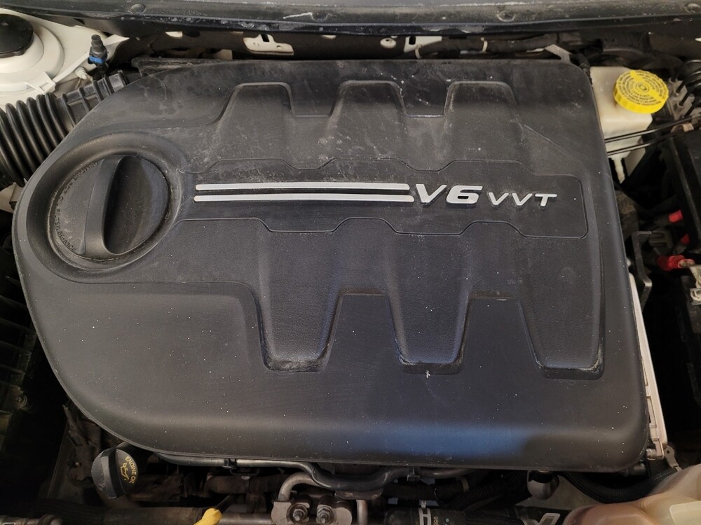 2019 Jeep Cherokee in Fresno, CA 93726 - 18094279 30