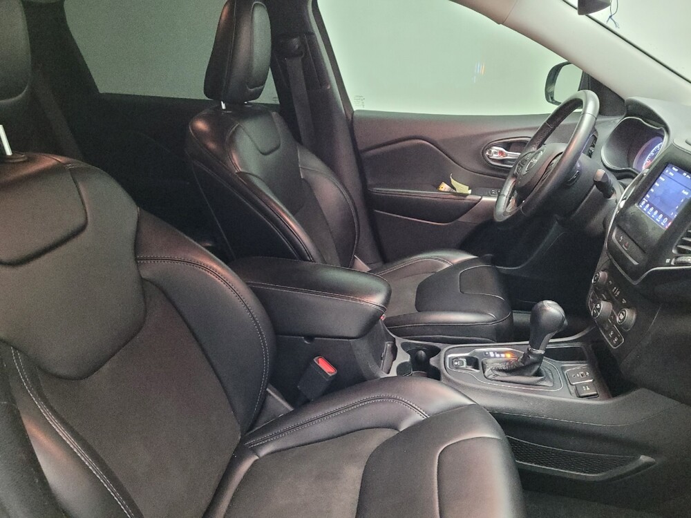 2019 Jeep Cherokee in Fresno, CA 93726 - 18094279 21