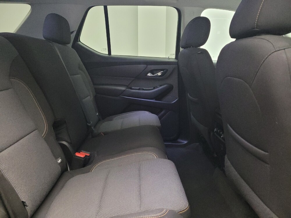 2020 Chevrolet Traverse in Grand Rapids, MI 49508 - 18094284 19