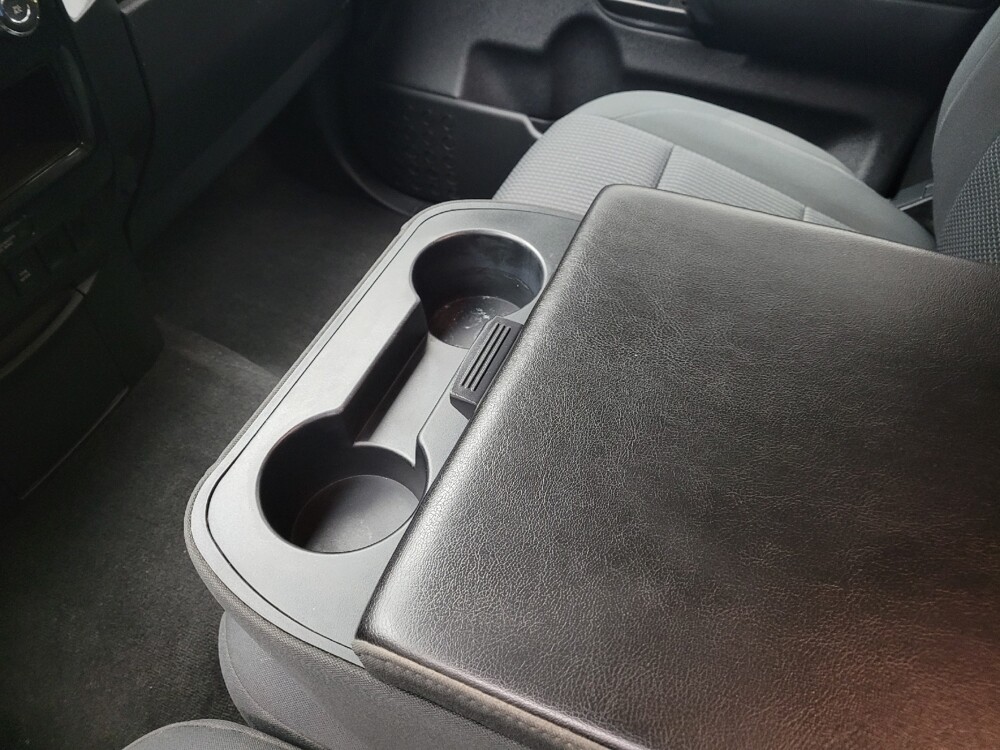 2014 Nissan Titan in Grand Rapids, MI 49508 - 18094288 26