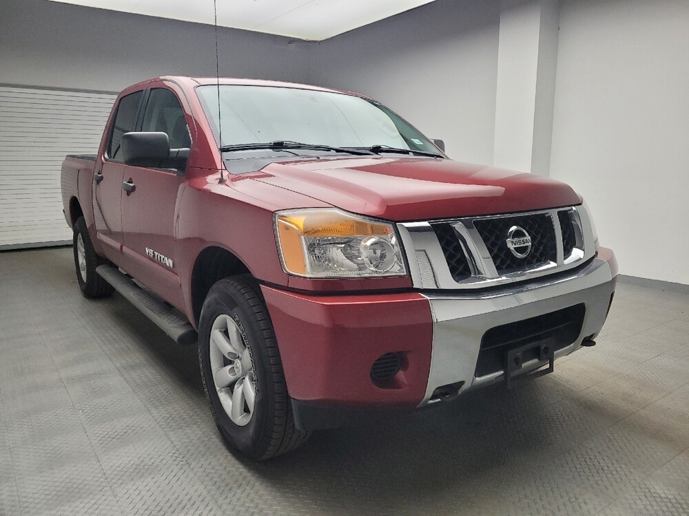 2014 Nissan Titan in Grand Rapids, MI 49508 - 18094288 13