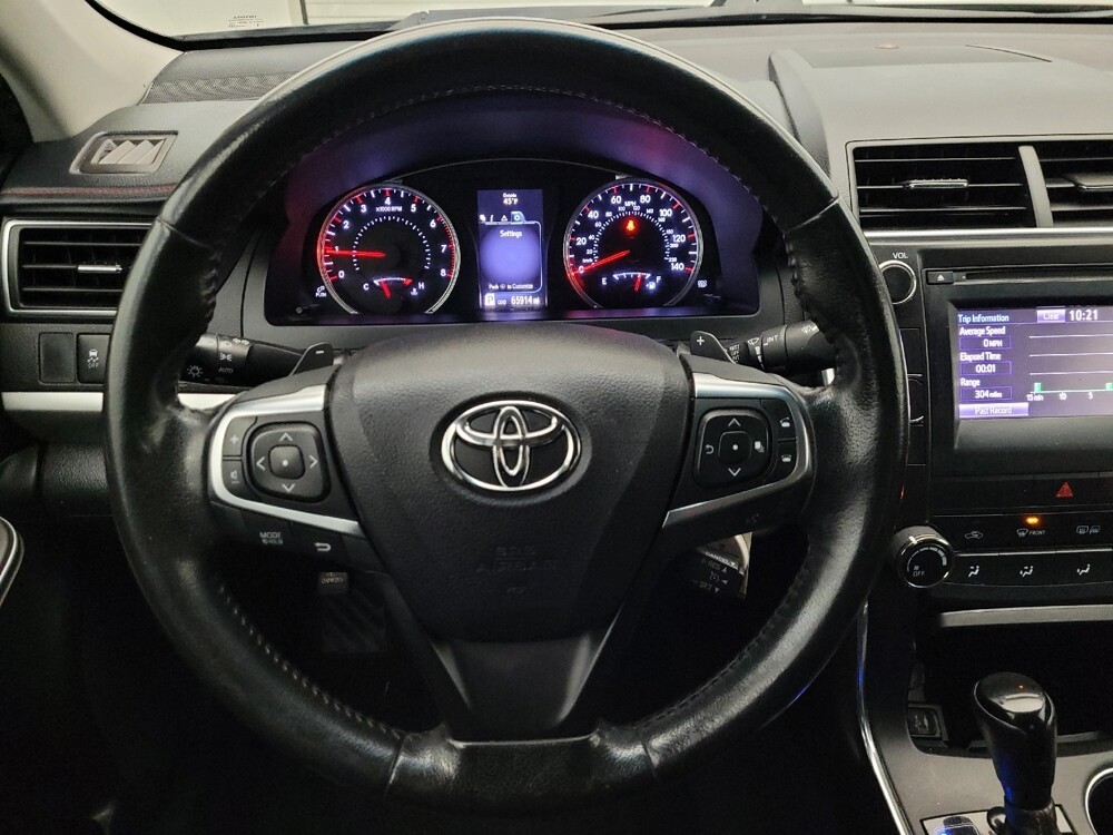 2016 Toyota Camry in Glendale, AZ 85301 - 18094290 22