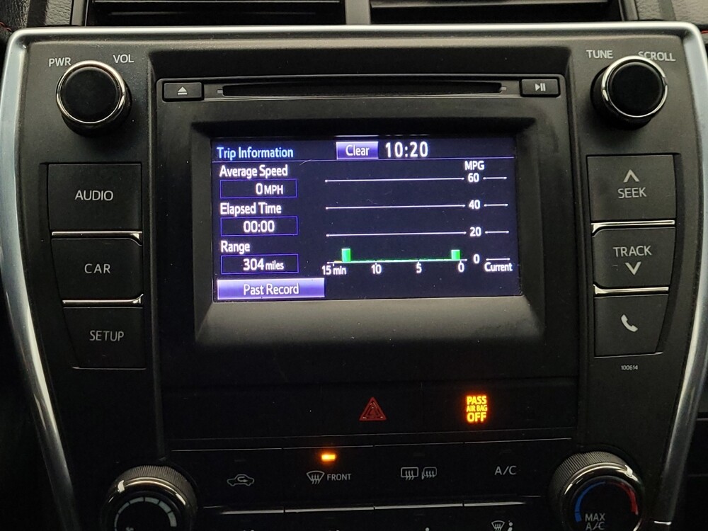 2016 Toyota Camry in Glendale, AZ 85301 - 18094290 25