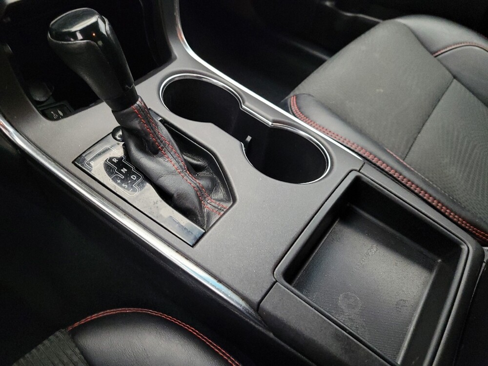 2016 Toyota Camry in Glendale, AZ 85301 - 18094290 26