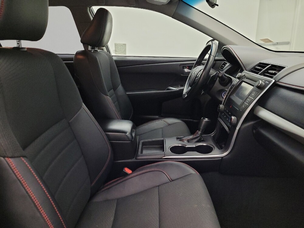 2016 Toyota Camry in Glendale, AZ 85301 - 18094290 21