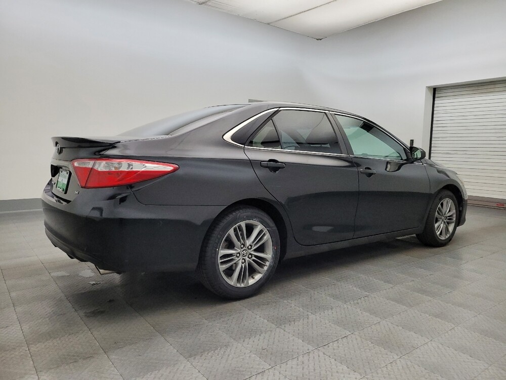 2016 Toyota Camry in Glendale, AZ 85301 - 18094290 10