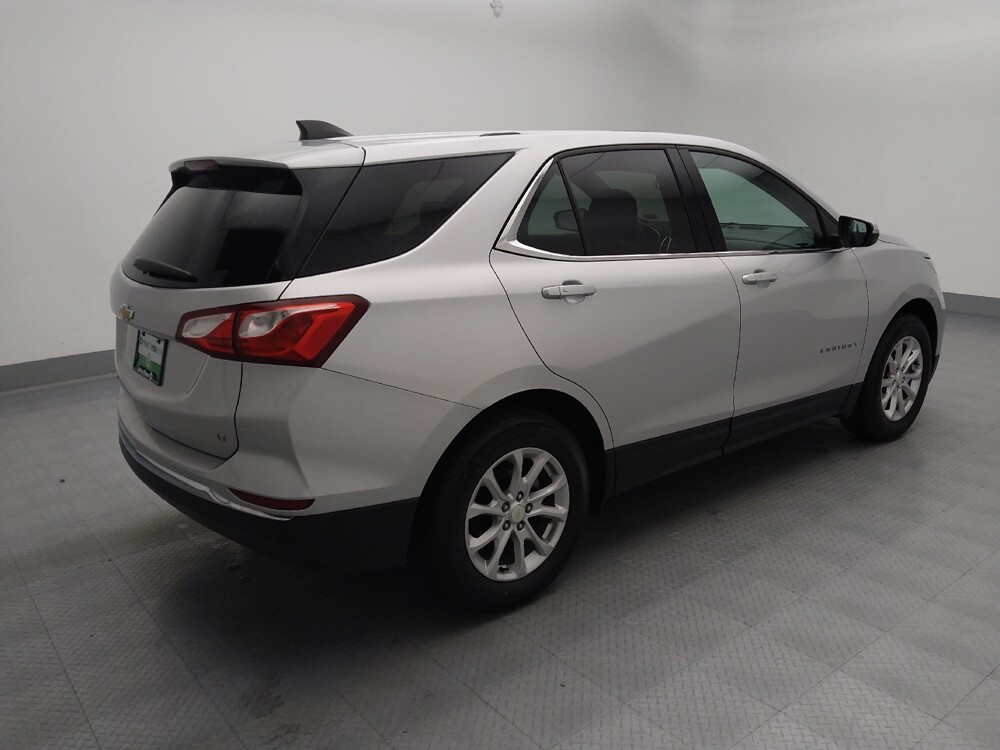 2019 Chevrolet Equinox in St. Louis, MO 63125 - 18094294 10