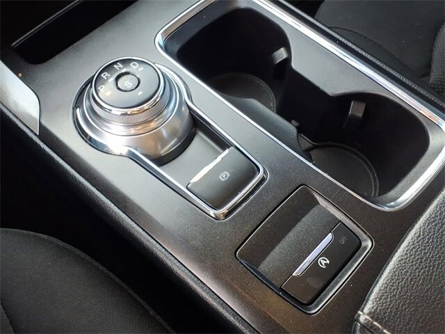 2017 Ford Fusion in Troy, IL 62294-1376 - 18094300 9