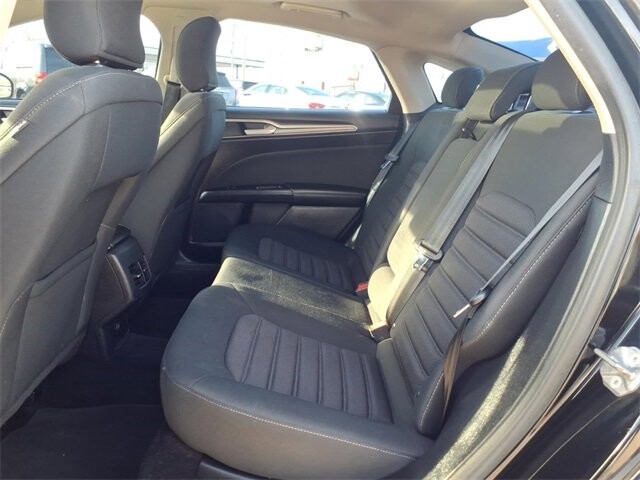 2017 Ford Fusion in Troy, IL 62294-1376 - 18094300 25