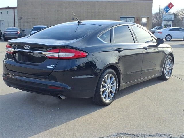 2017 Ford Fusion in Troy, IL 62294-1376 - 18094300 28
