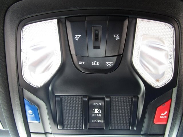 2019 RAM 1500 in Tampa, FL 33604-6914 - 18094304 14