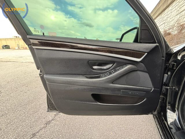 2016 BMW 528i in Decatur, GA 30032 - 18094311 44