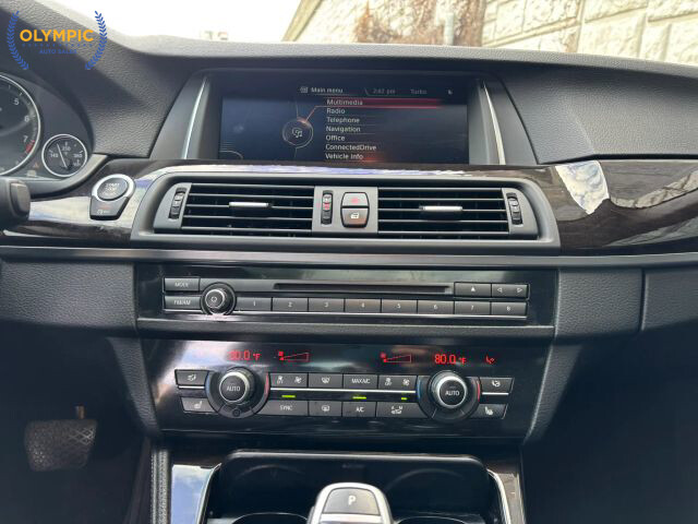 2016 BMW 528i in Decatur, GA 30032 - 18094311 29