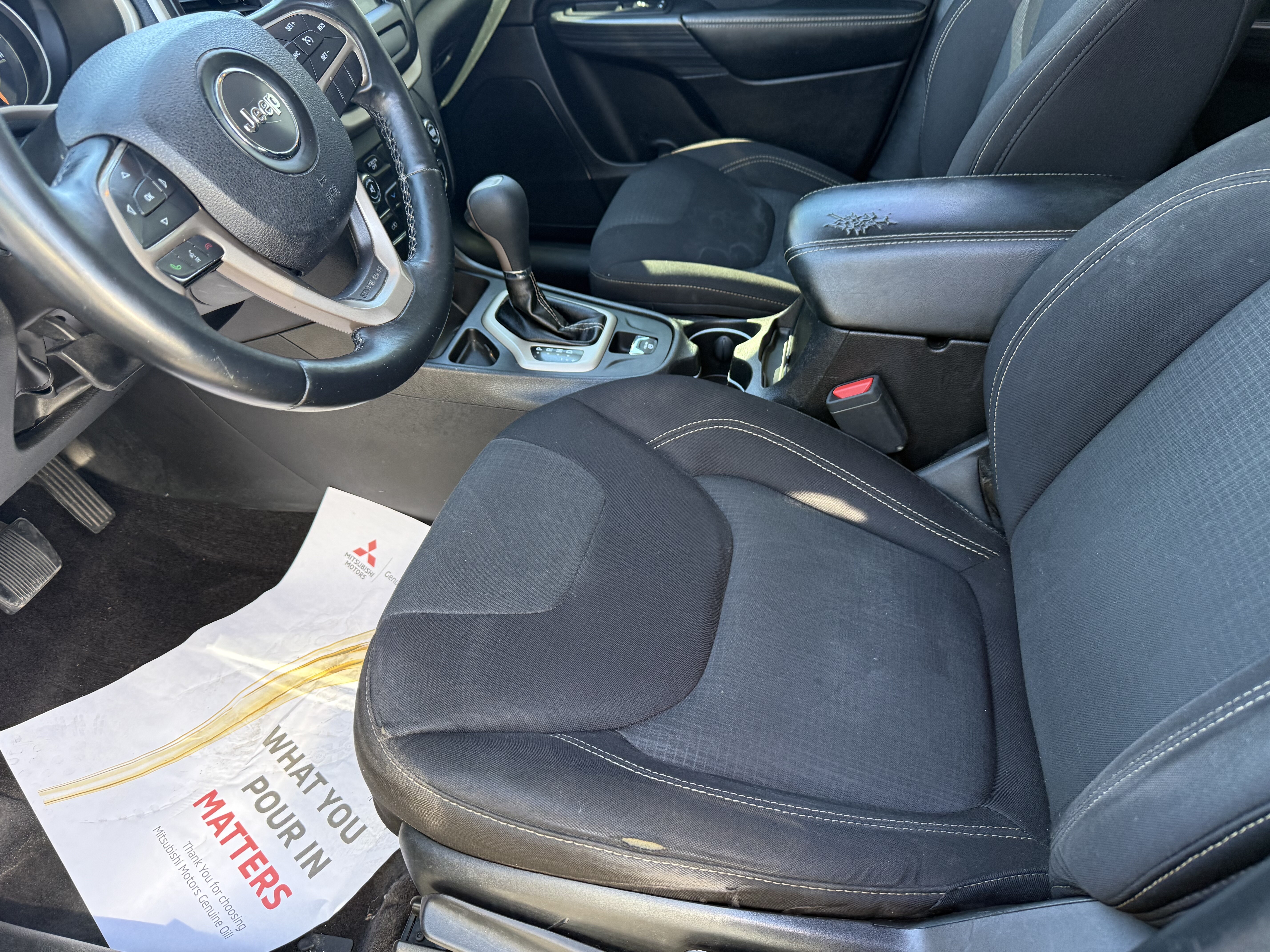 2017 Jeep Cherokee in Phoenix, AZ 85022 - 18094318 9