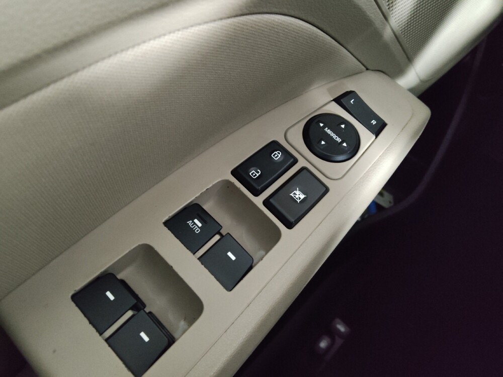 2017 Hyundai Elantra in Pelham, AL 35124 - 18094325 27