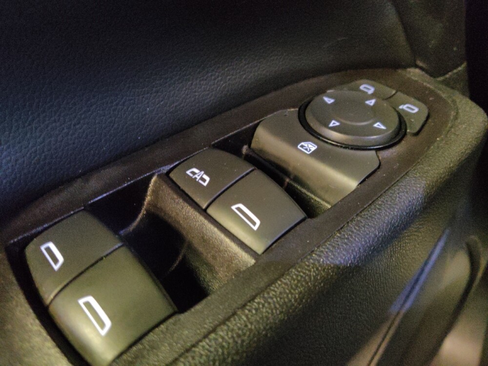 2020 Chevrolet Equinox in Albuquerque, NM 87123 - 18094335 27