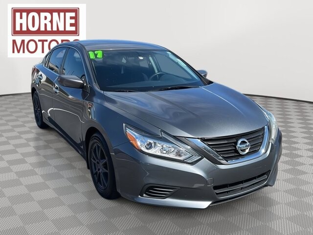 2017 Nissan Altima in Mesa, AZ 85212 - 18094336 3