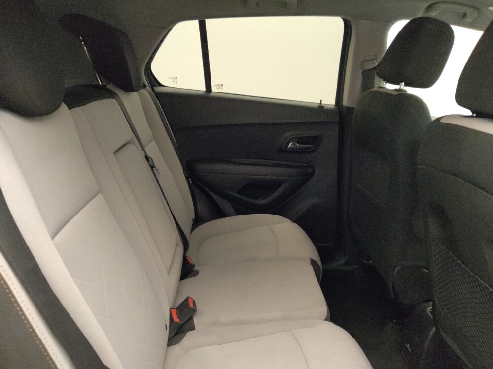 2020 Chevrolet Trax in Phoenix, AZ 85015 - 18094342 19