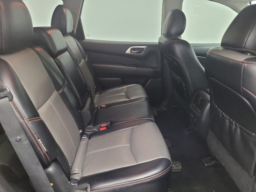 2019 Nissan Pathfinder in Huntsville, AL 35816 - 18094345 19