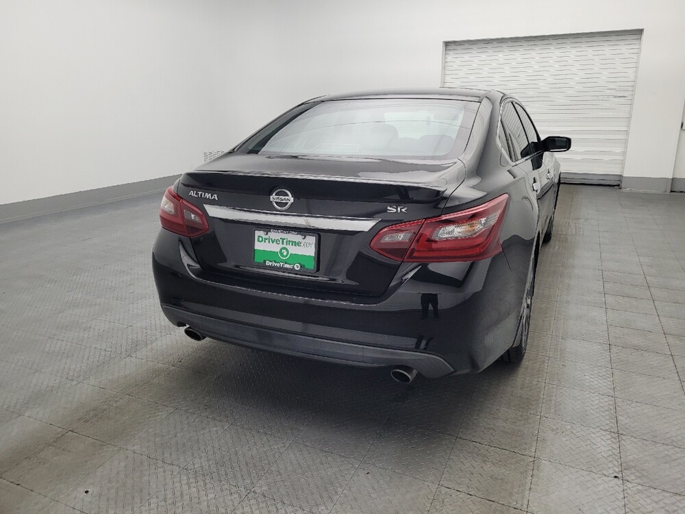 2017 Nissan Altima in Miami, FL 33157 - 18094347 7