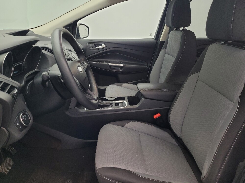 2017 Ford Escape in Miami, FL 33157 - 18094349 17