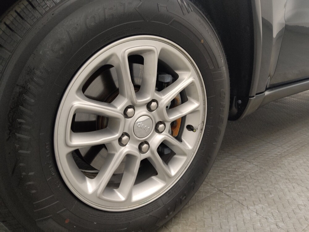 2018 Jeep Grand Cherokee in Savannah, GA 31419 - 18094354 31