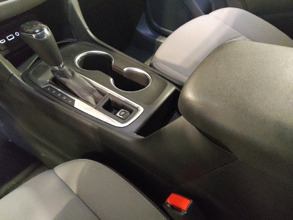 2020 Chevrolet Equinox in Albany, GA 31705 - 18094355 26