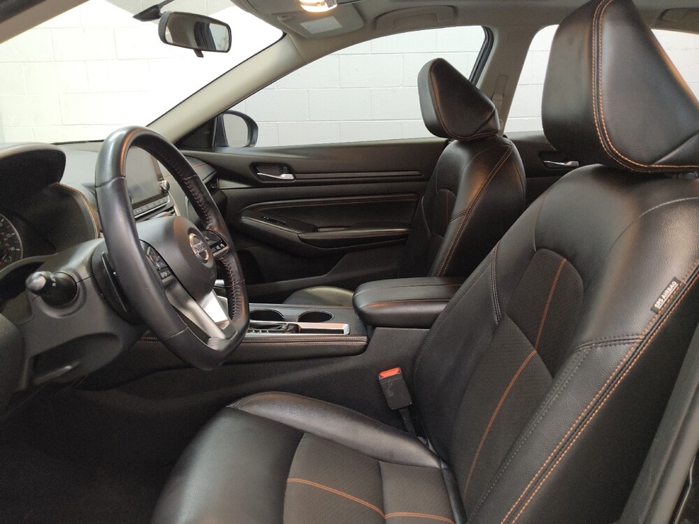 2019 Nissan Altima in Cincinnati, OH 45255 - 18094367 17