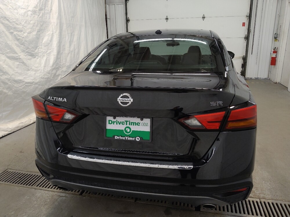 2019 Nissan Altima in Cincinnati, OH 45255 - 18094367 7