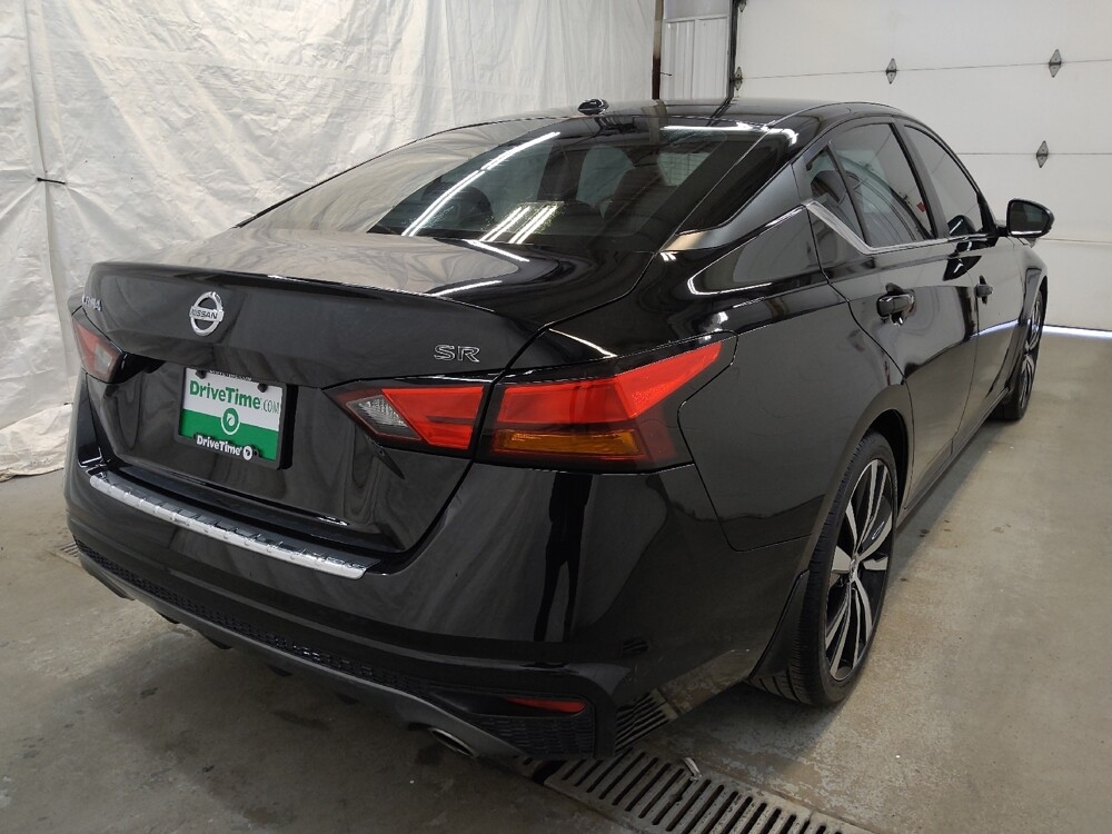2019 Nissan Altima in Cincinnati, OH 45255 - 18094367 9