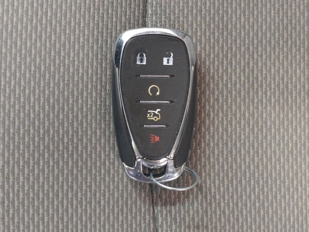 2017 Chevrolet Cruze in Cincinnati, OH 45255 - 18094368 32