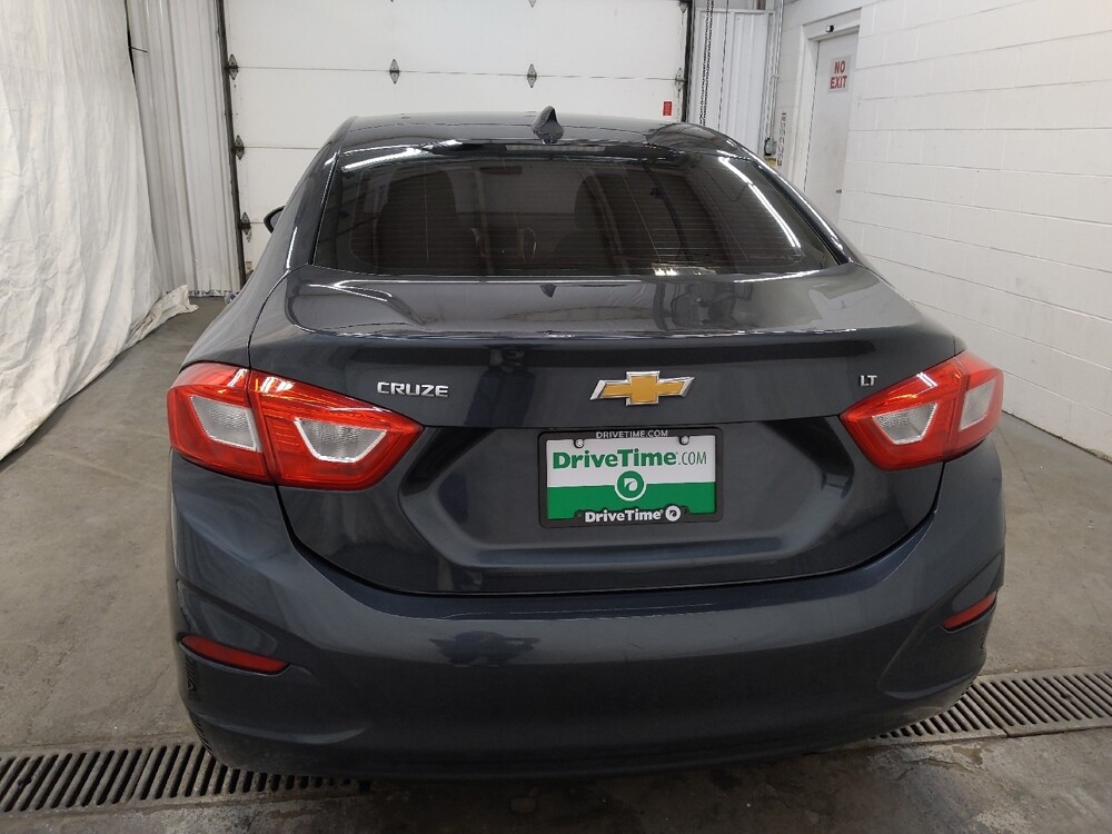 2017 Chevrolet Cruze in Cincinnati, OH 45255 - 18094368 6