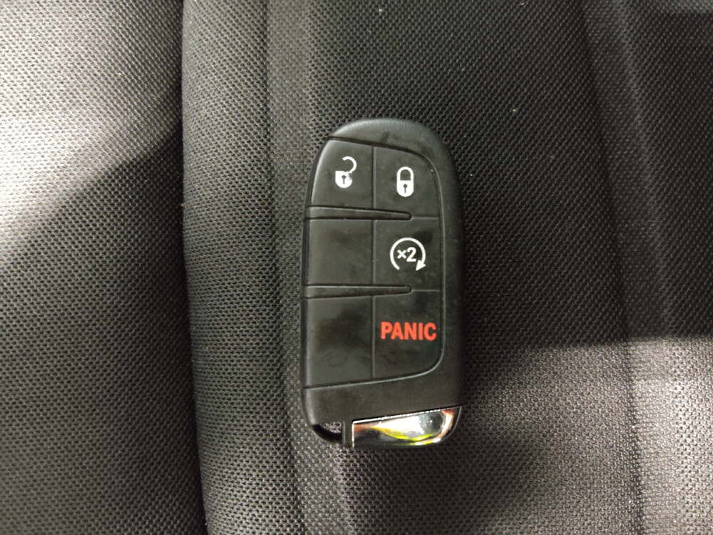 2018 Jeep Renegade in Taylor, MI 48180 - 18094369 32