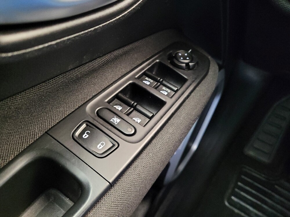 2018 Jeep Renegade in Taylor, MI 48180 - 18094369 27