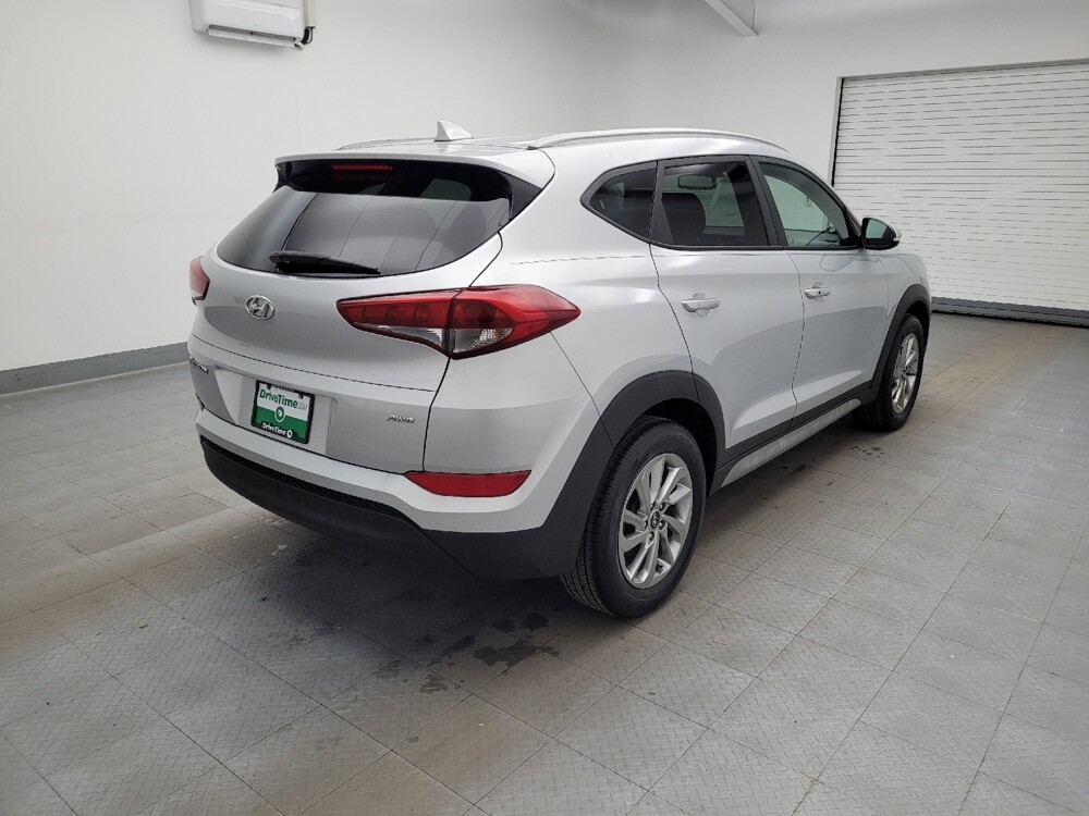 2017 Hyundai Tucson in Cincinnati, OH 45255 - 18094371 9