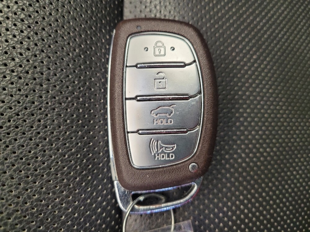 2017 Hyundai Tucson in Cincinnati, OH 45255 - 18094371 32