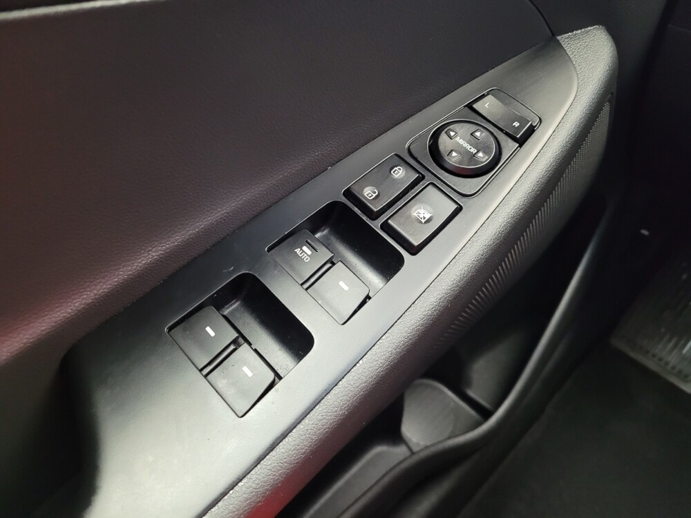 2017 Hyundai Tucson in Cincinnati, OH 45255 - 18094371 27