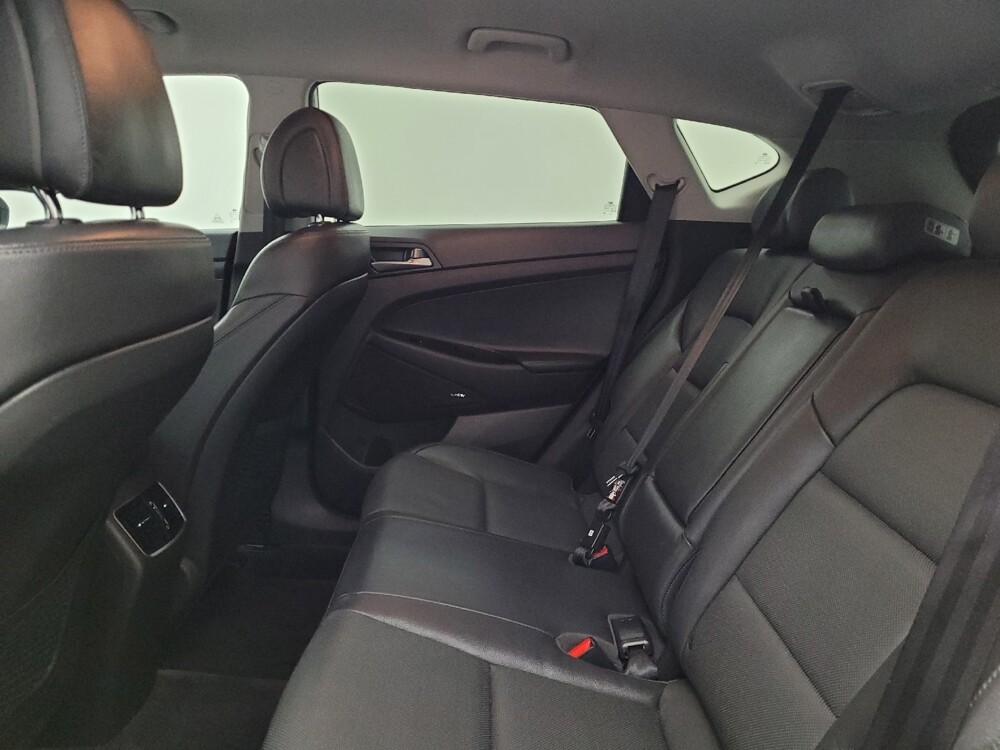 2017 Hyundai Tucson in Cincinnati, OH 45255 - 18094371 18