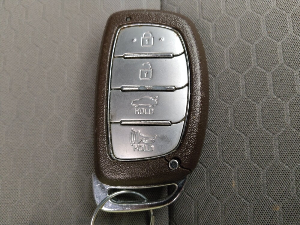 2020 Hyundai Elantra in Midlothian, IL 60445 - 18094382 32