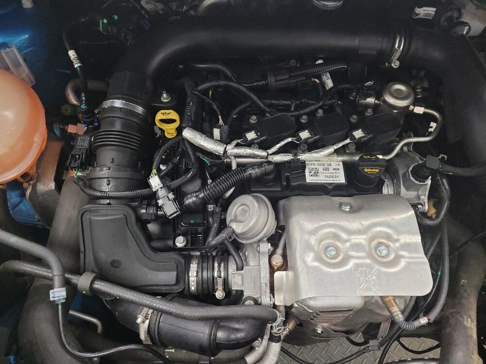 2018 Ford EcoSport in Eastpointe, MI 48021 - 18094385 30