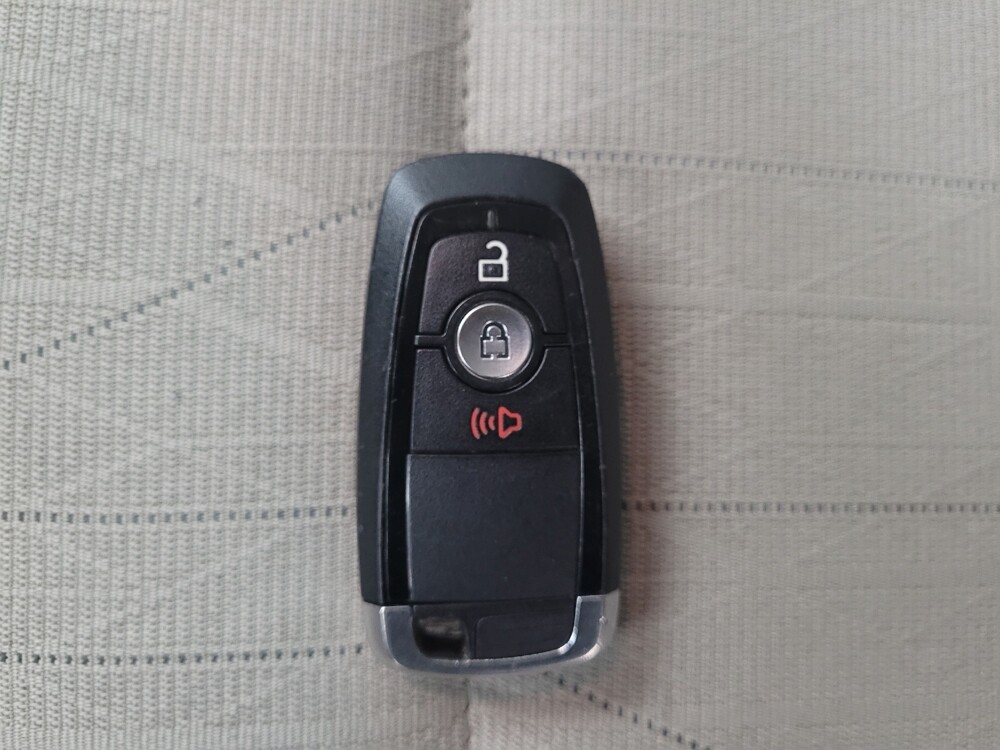 2018 Ford EcoSport in Eastpointe, MI 48021 - 18094385 32