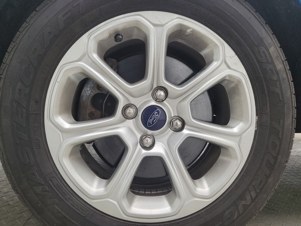 2018 Ford EcoSport in Eastpointe, MI 48021 - 18094385 31