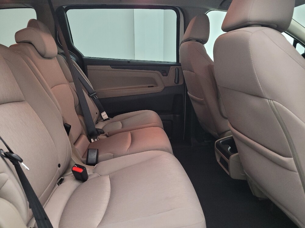 2018 Honda Odyssey in Taylor, MI 48180 - 18094386 19
