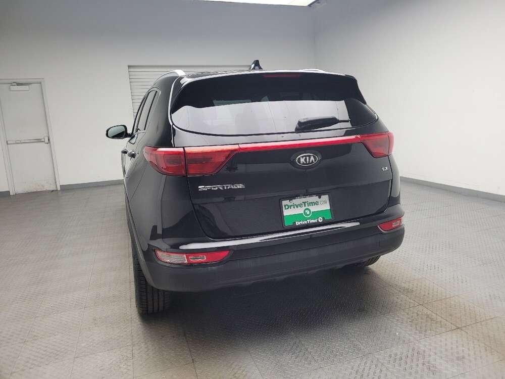 2018 Kia Sportage in Taylor, MI 48180 - 18094387 6