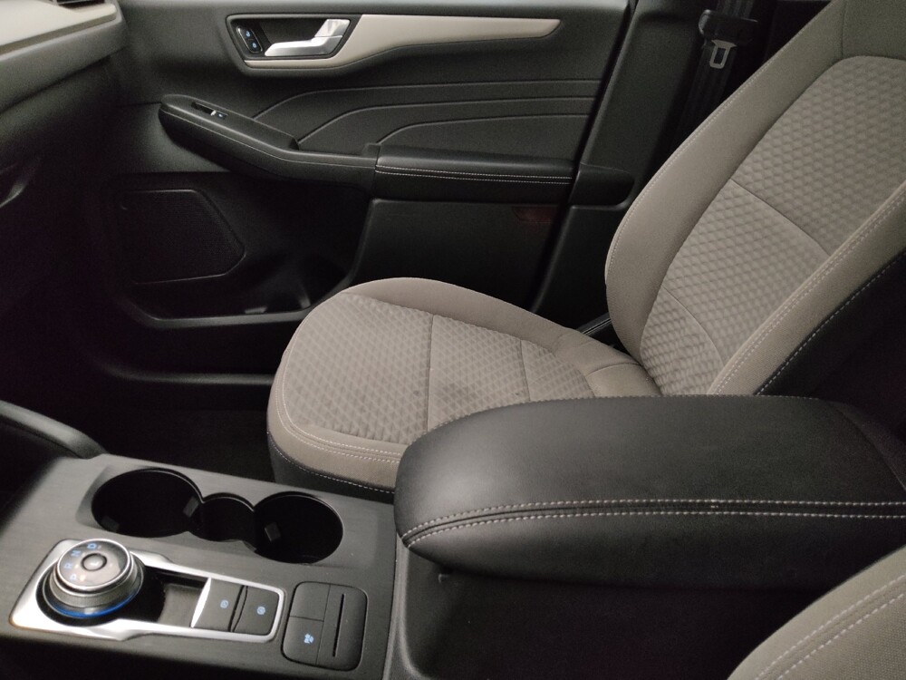 2021 Ford Escape in Lombard, IL 60148 - 18094393 17