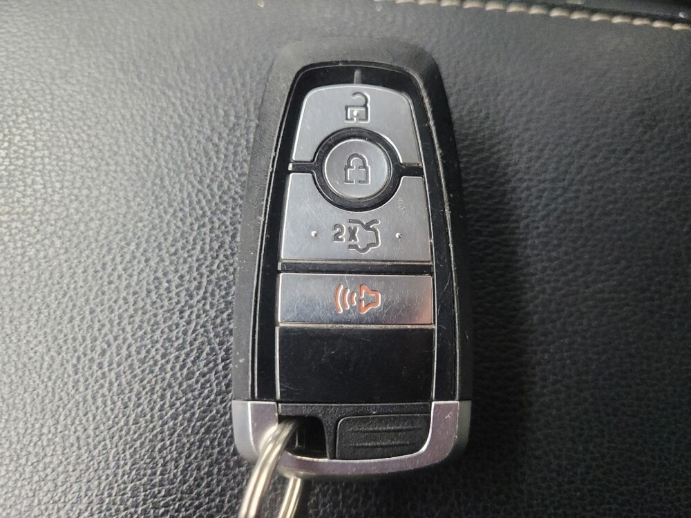 2017 Ford Fusion in Indianapolis, IN 46222 - 18094408 32